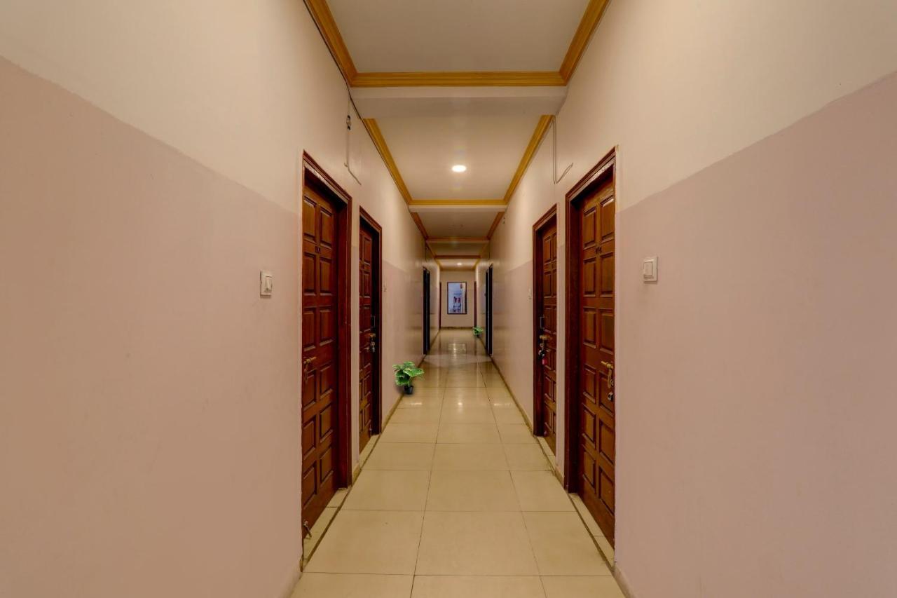 Hotel Collection O Premier Near Hazratganj Lucknow Zewnętrze zdjęcie