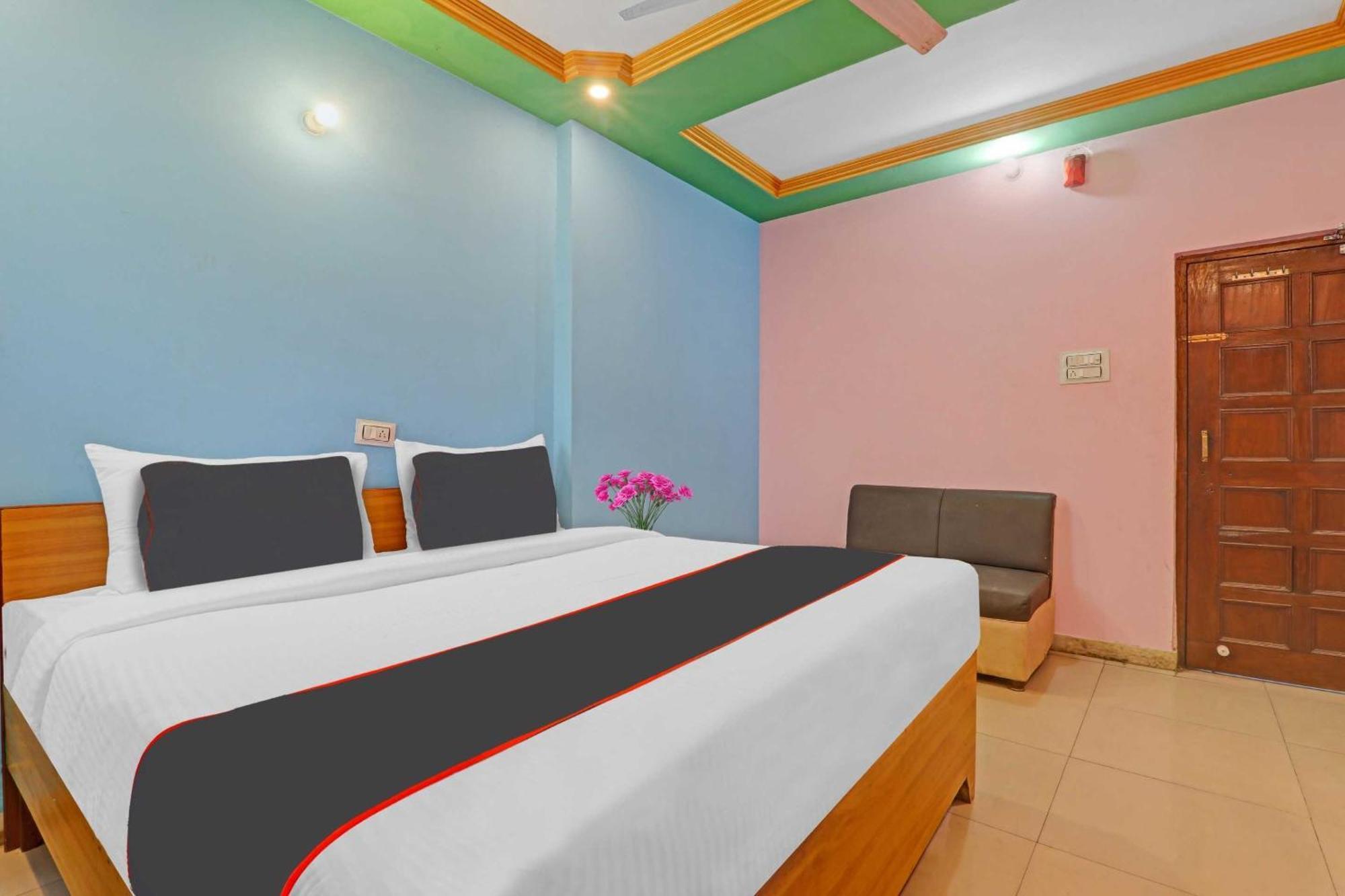 Hotel Collection O Premier Near Hazratganj Lucknow Zewnętrze zdjęcie