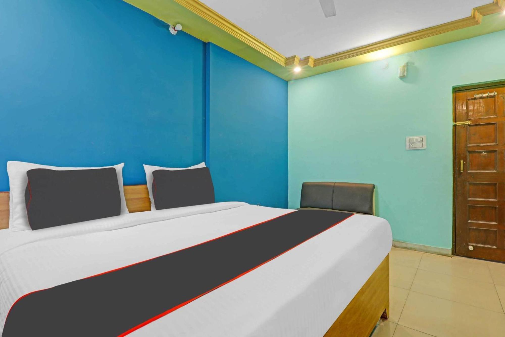 Hotel Collection O Premier Near Hazratganj Lucknow Zewnętrze zdjęcie