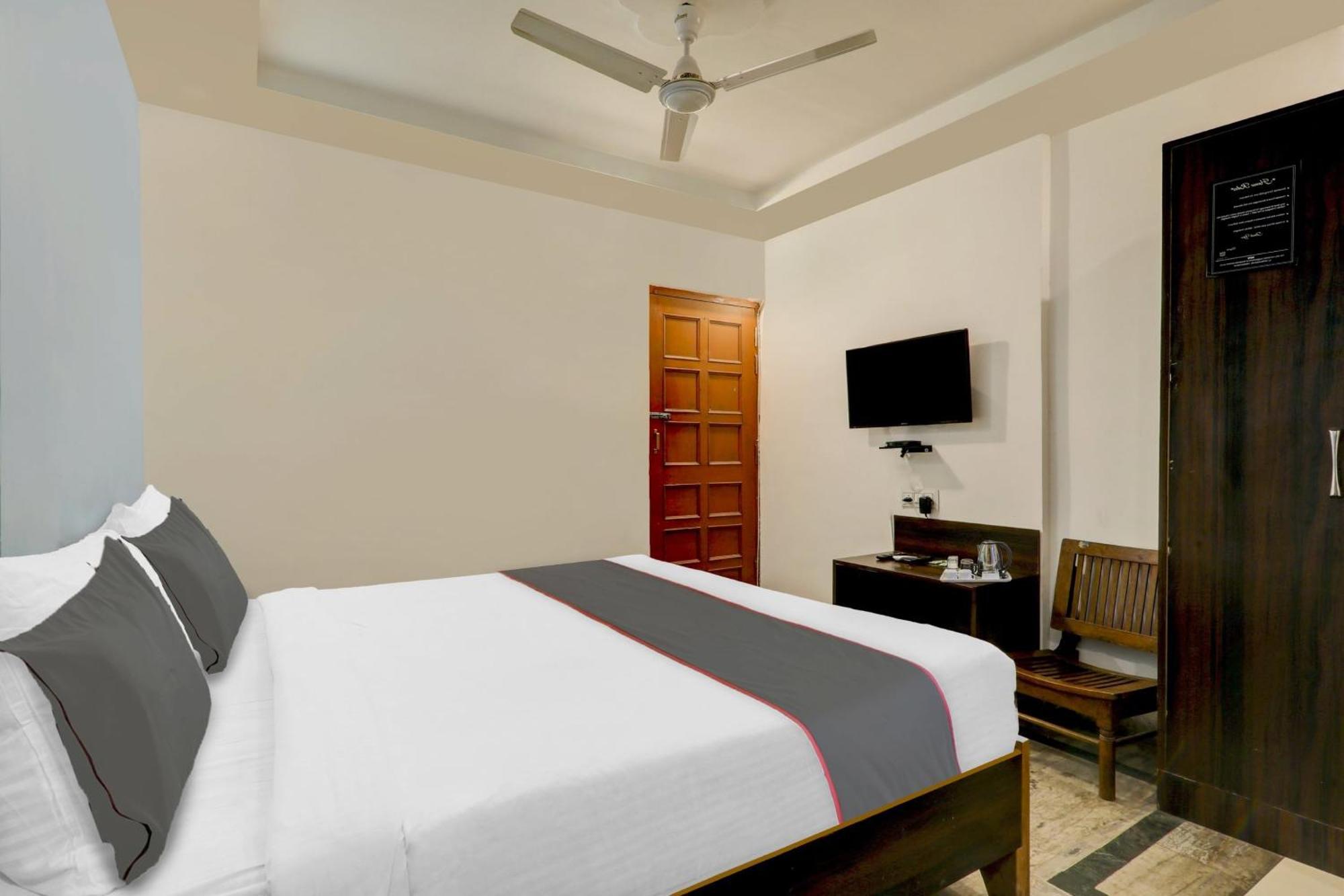 Hotel Collection O Premier Near Hazratganj Lucknow Zewnętrze zdjęcie