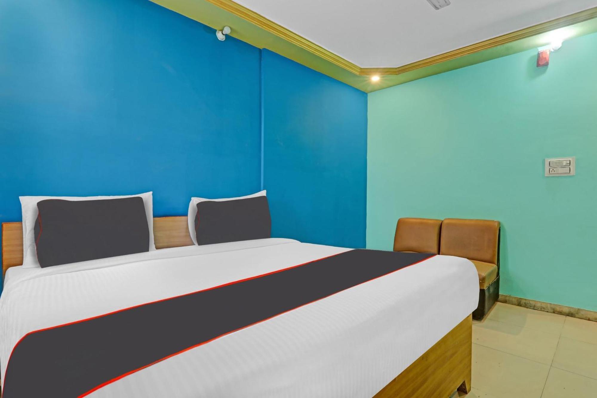 Hotel Collection O Premier Near Hazratganj Lucknow Zewnętrze zdjęcie